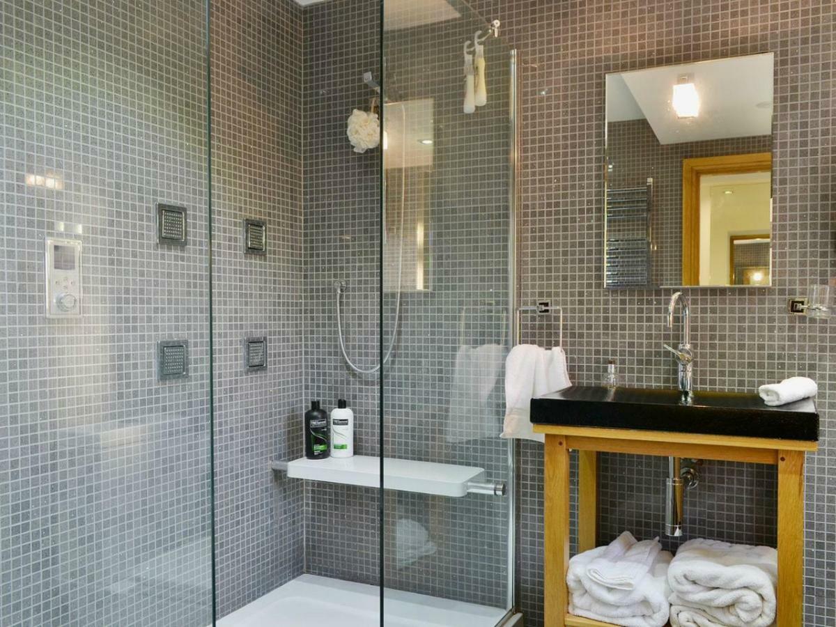 Saddleback Penthouse Villa Пенрит Екстериор снимка